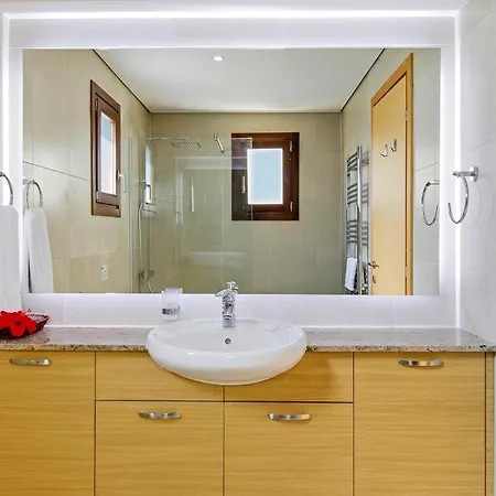 Cc02 - Incredible Sea Views, Aphrodite Hills Appartement